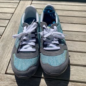 NWOT! Skechers sneakers - 8.5